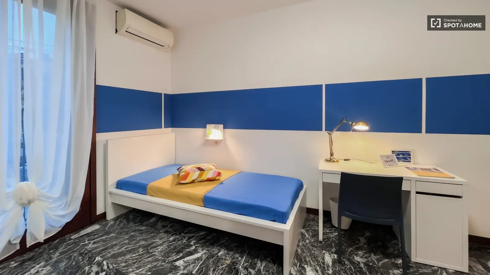 Bedroom 3 - bed 1 & 2