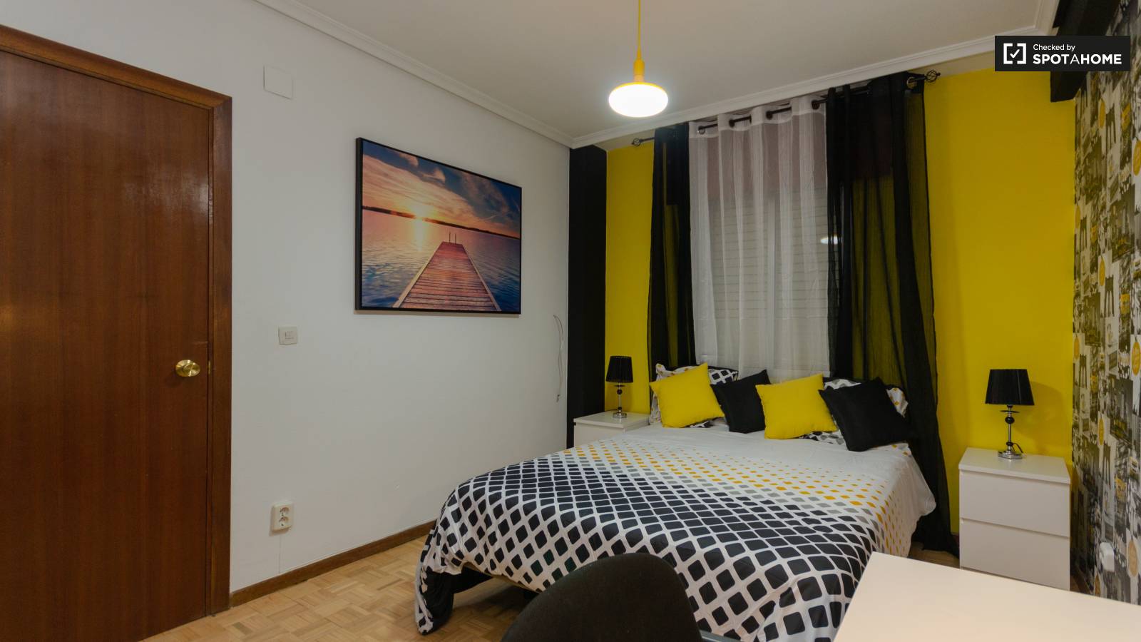 Double room for rent, 6bedroom apartment, Alcalá de Henares (ref