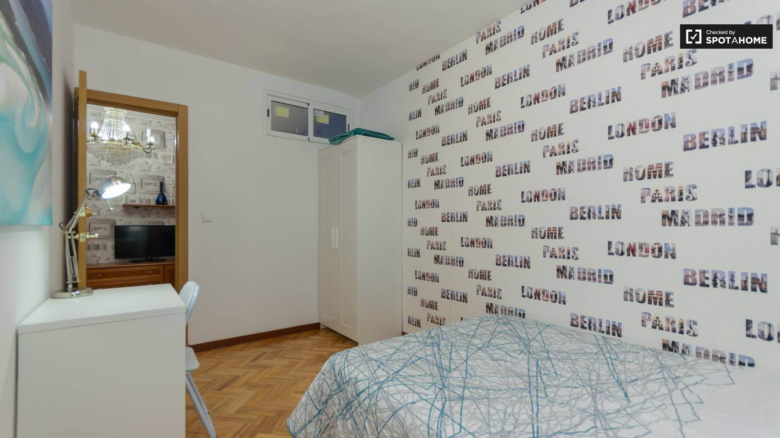 Double room for rent, 6bedroom apartment, Alcalá de Henares (ref