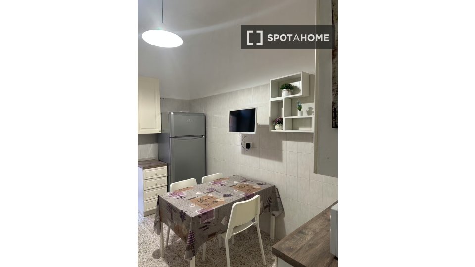 Double room Rome, 3 beds — photo 2