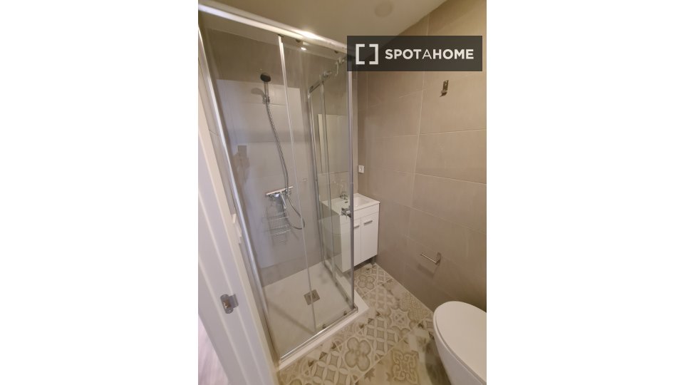 Double room Valencia, 4 beds, 75m² — photo 19