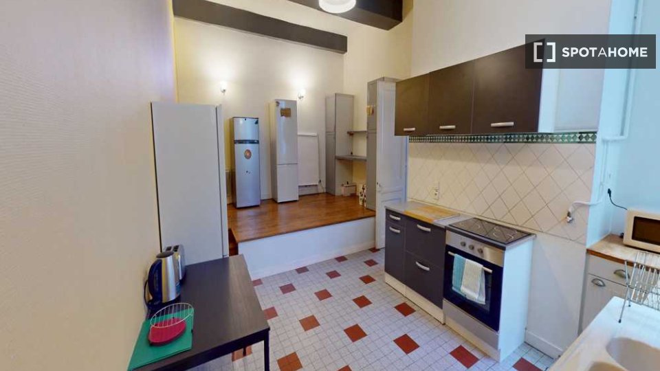Camera doppia Lione, 7 camere, 240m² — foto 17