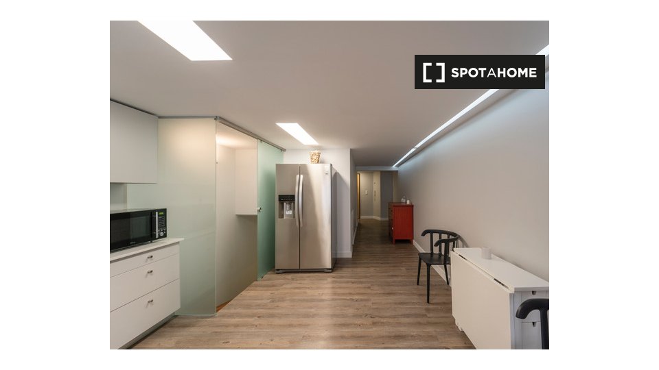 Apartment mono Lisbon, 110m² — photo 8