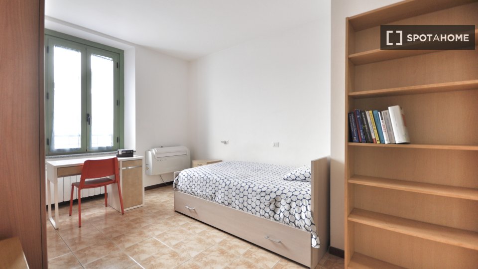 Apartment Milan, 2 beds, 55m² — photo 3