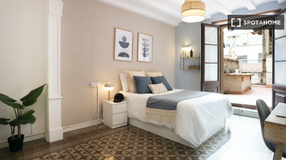 Double room Barcelona, 5 beds, 140m² — photo 26