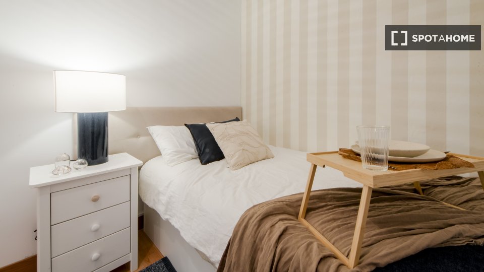 Double room Madrid, 5 beds — photo 6