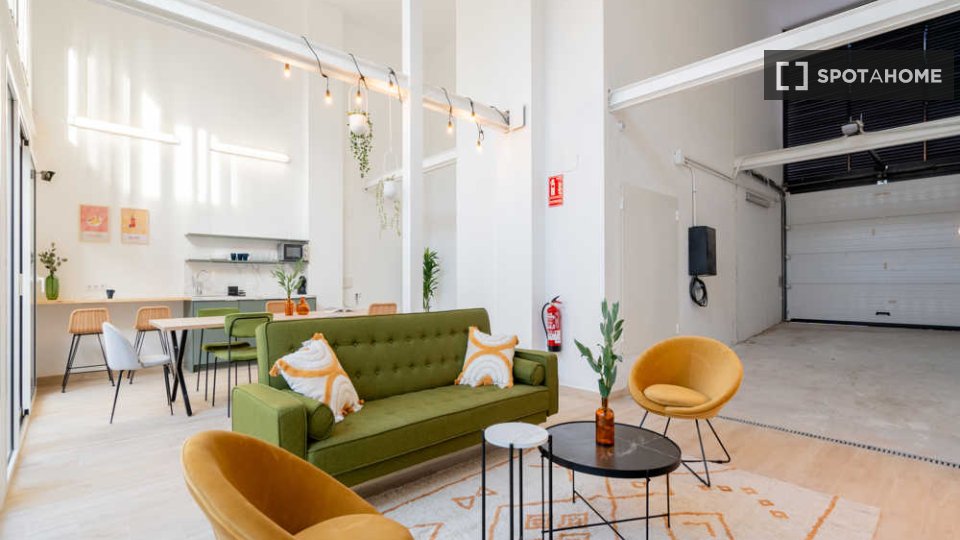 Double room Madrid, 12 beds — photo 43