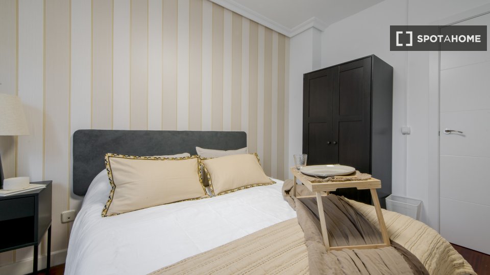 Double room Madrid, 8 beds — photo 14