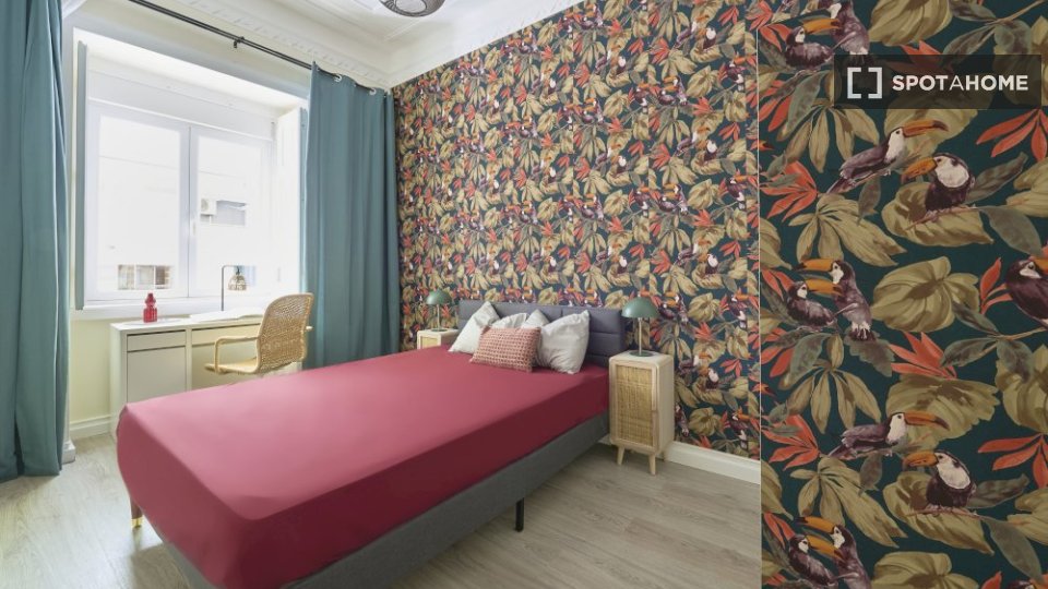 Double room Lisbon, 5 beds — photo 4