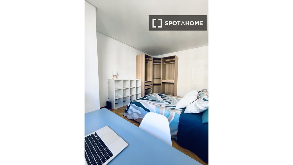 Double room Madrid, 7 beds, 132m² — photo 12