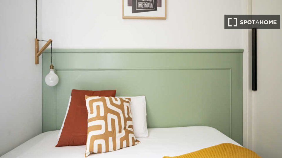 Double room Madrid, 67 beds — photo 71