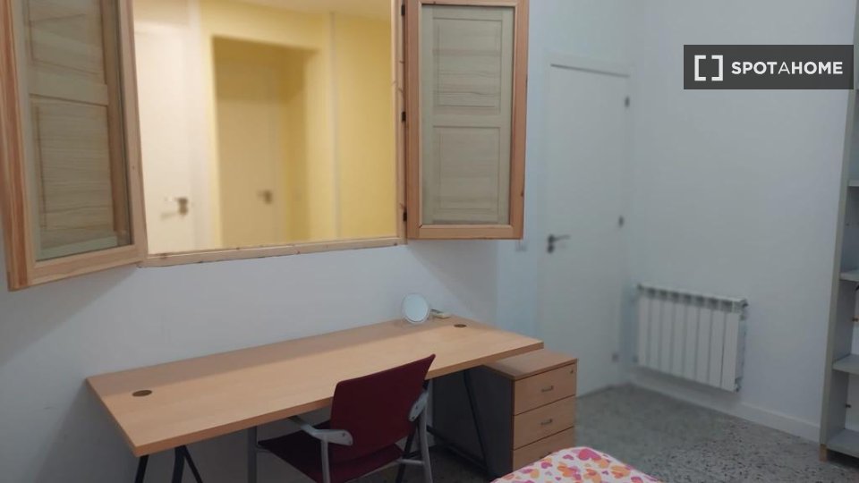 Double room Madrid, 9 beds — photo 10