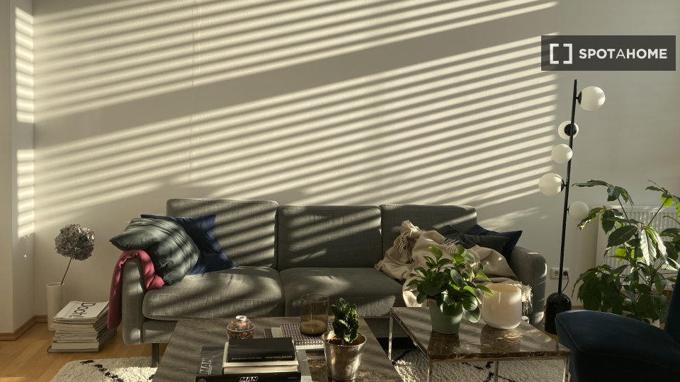 Apartment Berlin, 1 bed, 75m² — photo 1