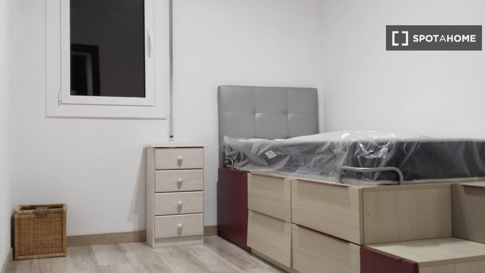 Habitación doble Barcelona, 4 habitaciones — foto 29