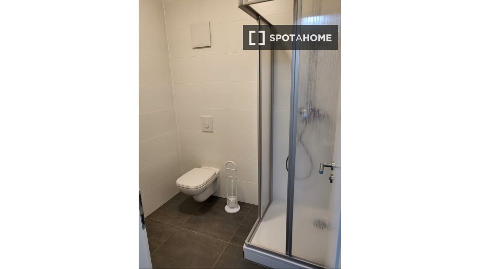 Double room Berlin, 14 beds, 118m² — photo 2