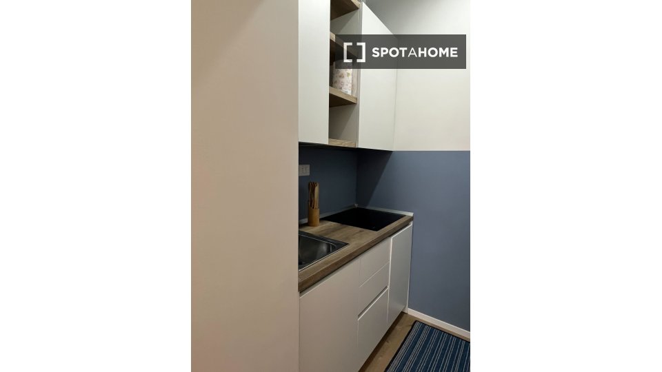 Apartment Milan, 1 bed — photo 13