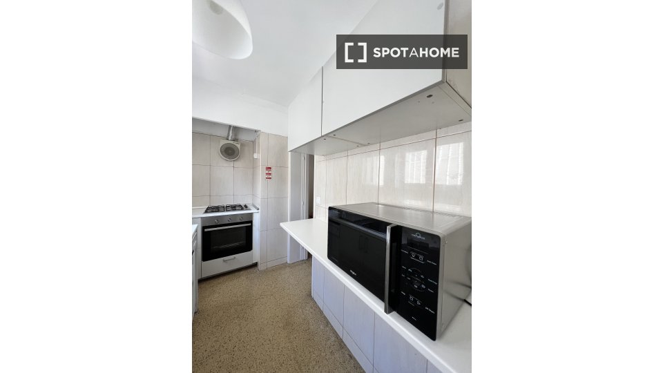 Double room Porto, 11 beds, 380m² — photo 4