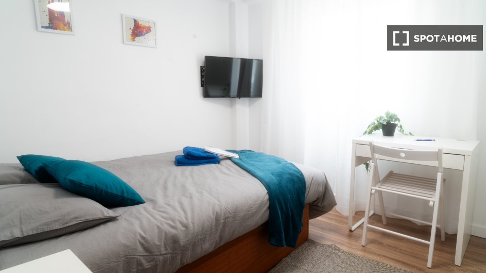 Double room Valencia, 4 beds — photo 10