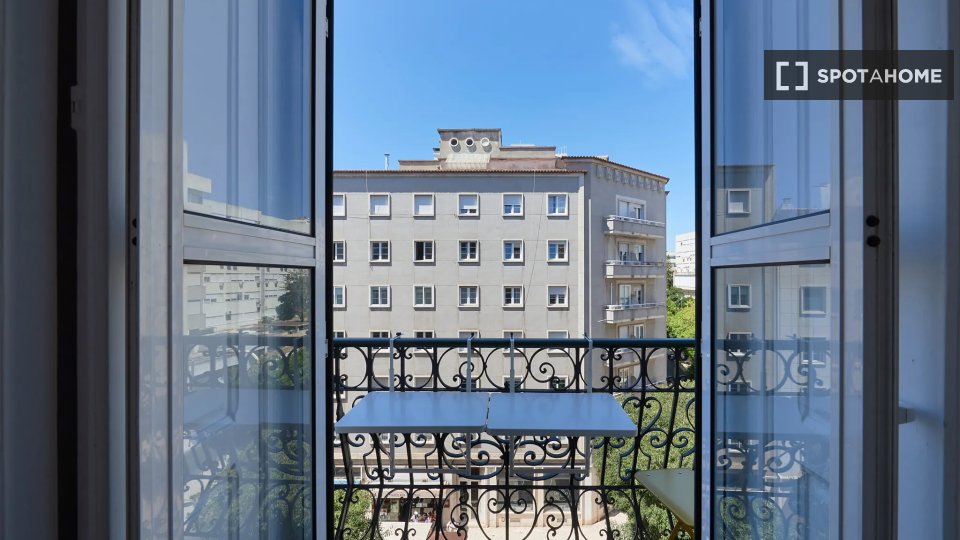 Double room Lisbon, 6 beds — photo 5