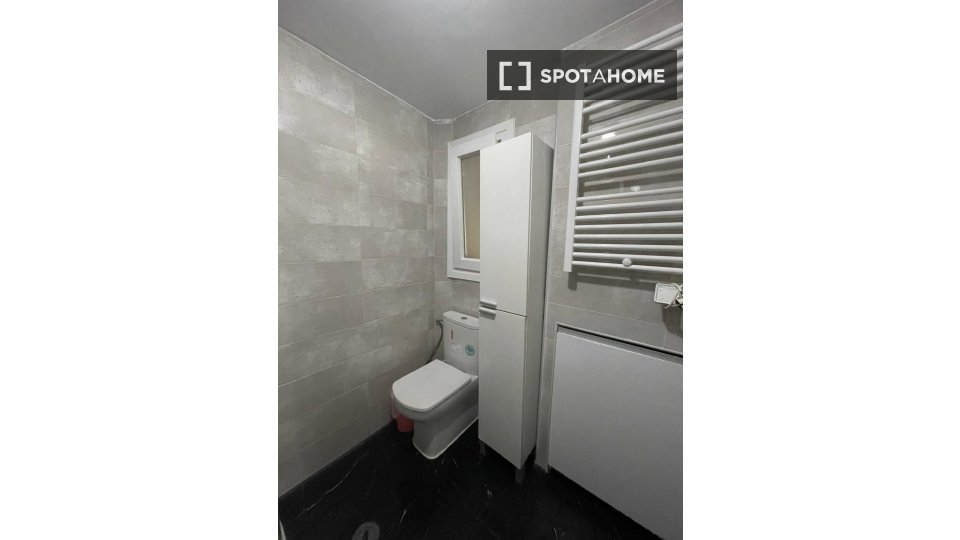 Double room Madrid, 4 beds — photo 4