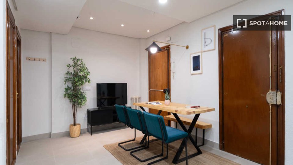 Double room Madrid, 6 beds — photo 40