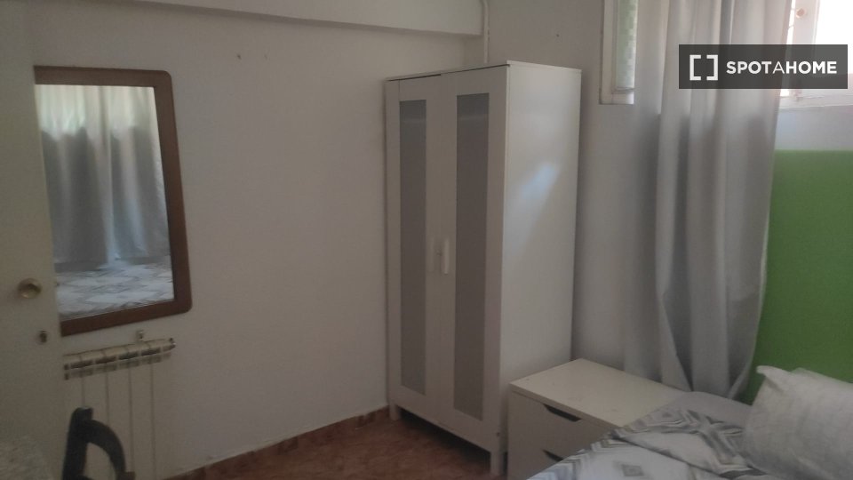 Double room Madrid, 10 beds, 200m² — photo 20