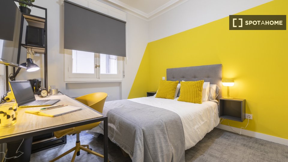 Double room Madrid, 10 beds, 162m² — photo 12