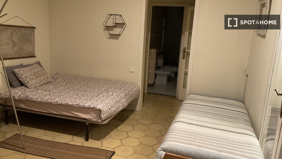 Apartment Barcelona, 3 beds, 110m² — photo 18