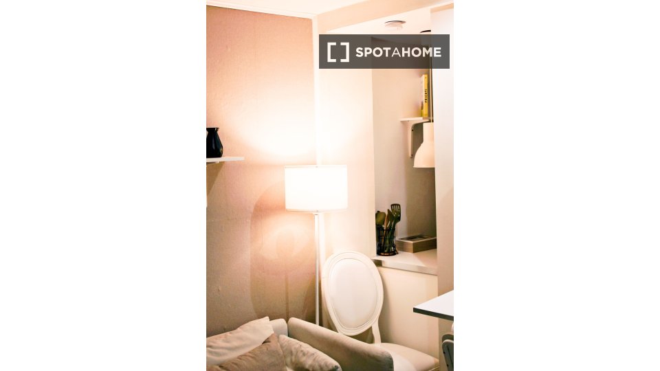 Apartment Lisbon, 1 bed, 32m² — photo 22