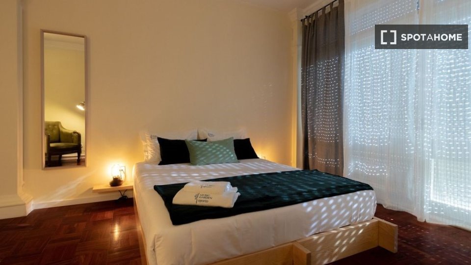 Double room Porto, 10 beds, 500m² — photo 19