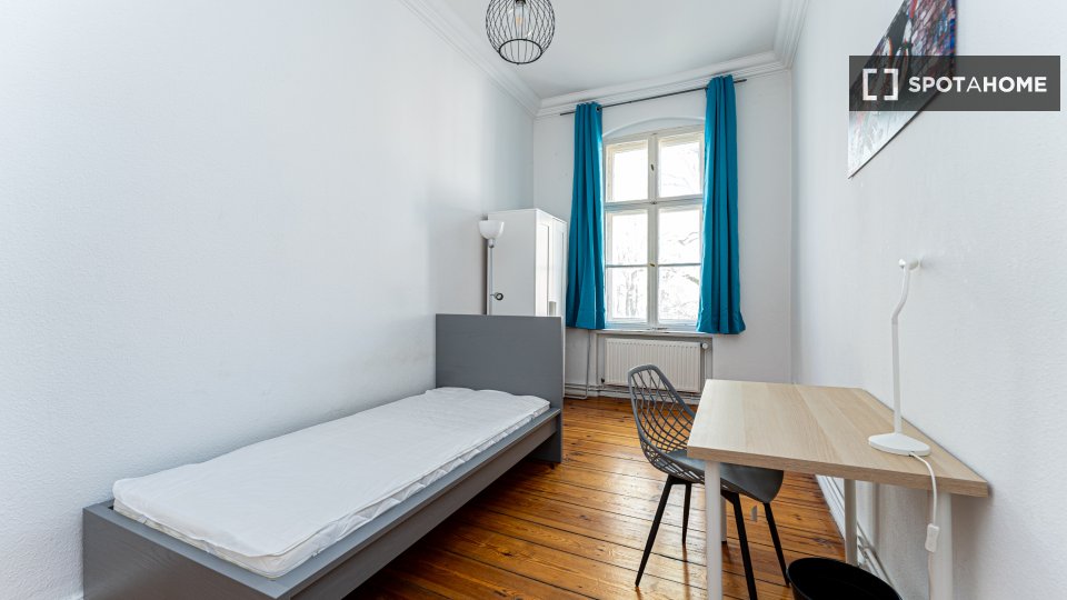 Double room Berlin, 3 beds — photo 43
