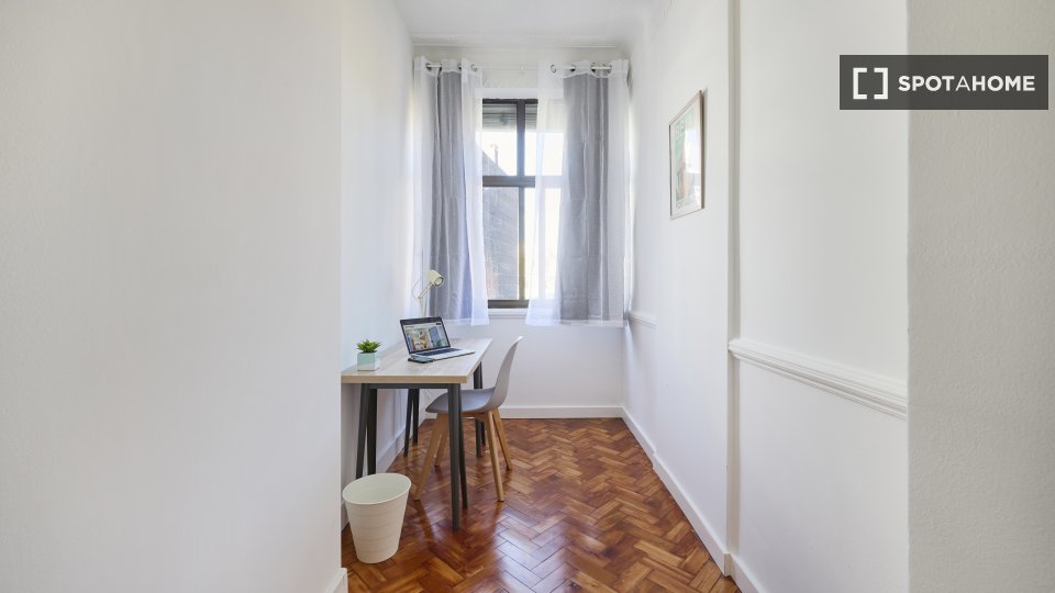 Double room Lisbon, 7 beds — photo 12