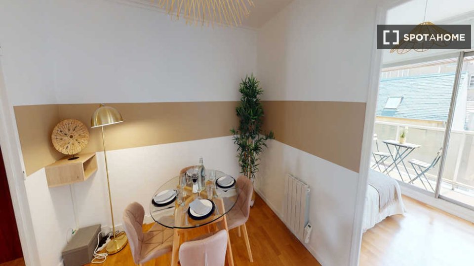 Double room Paris, 4 beds, 80m² — photo 14