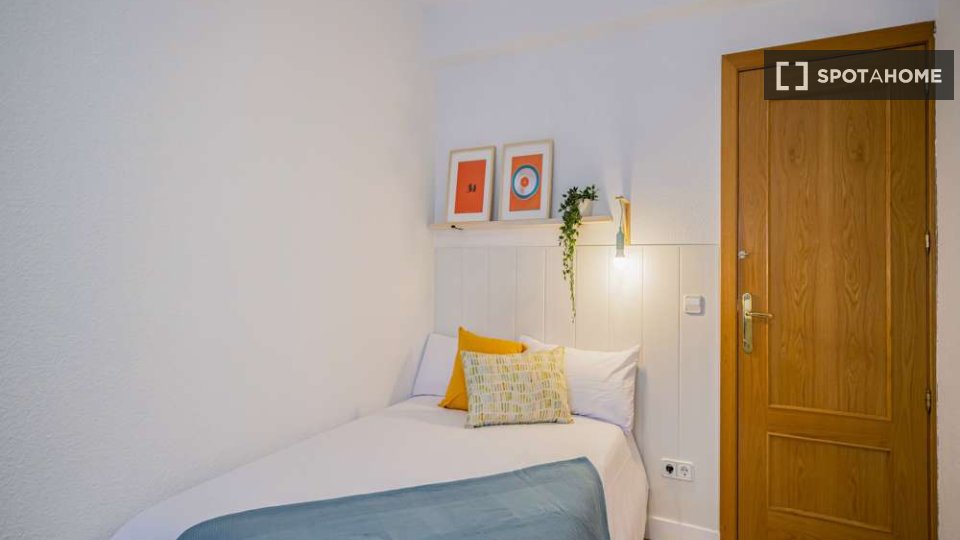 Double room Madrid, 25 beds — photo 1