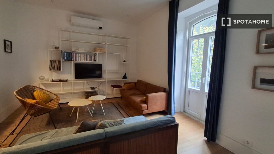 Apartment Lisbon, 3 beds, 125m² — photo 44