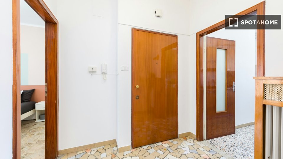 Double room Trento, 3 beds — photo 7