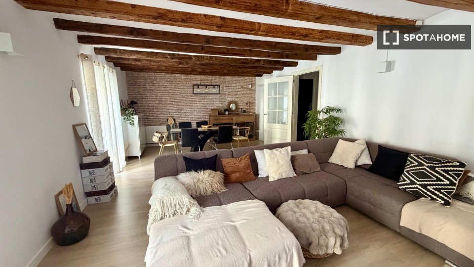 Apartment Barcelona, 1 bed, 98m² — photo 17