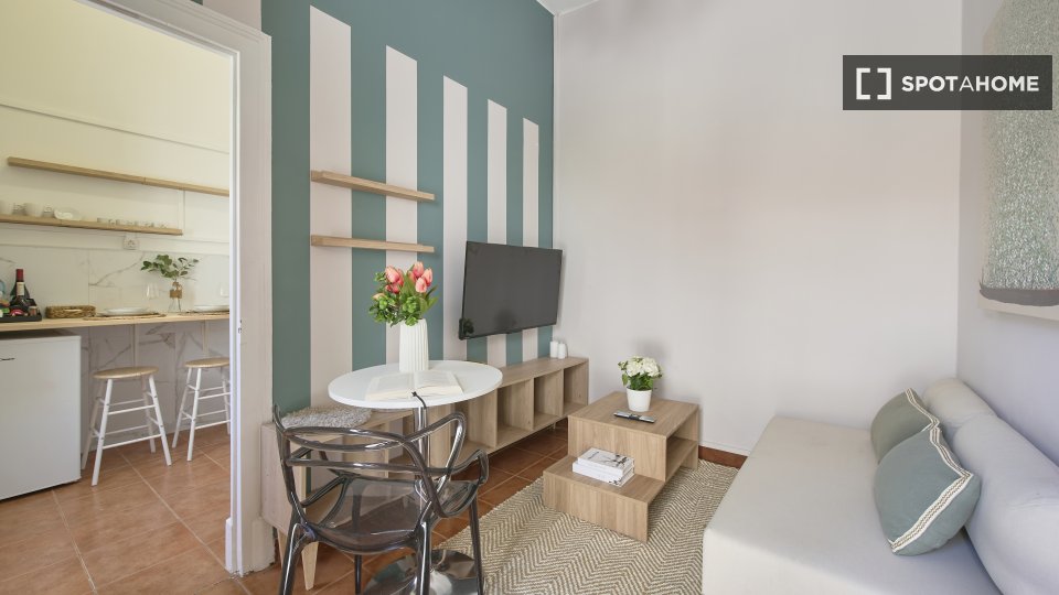 Apartment Lisbon, 1 bed — photo 15