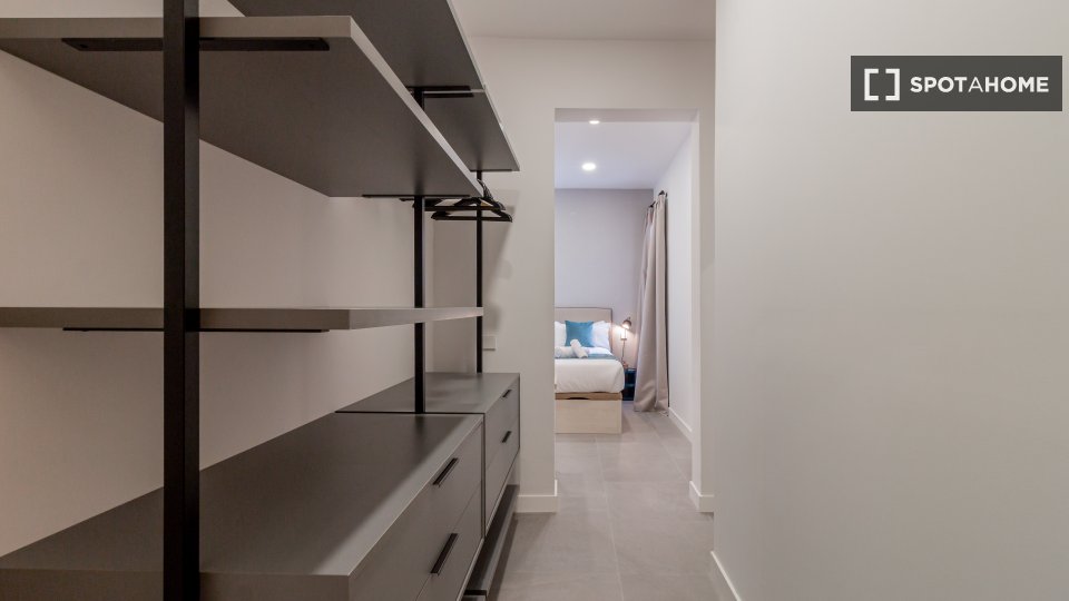 Apartment Madrid, 2 beds — photo 18