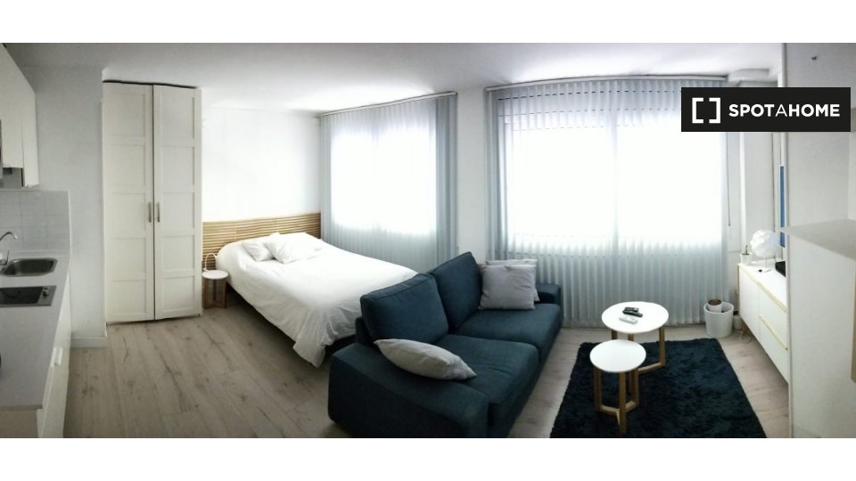 Apartment Barcelona, 1 bed — photo 1