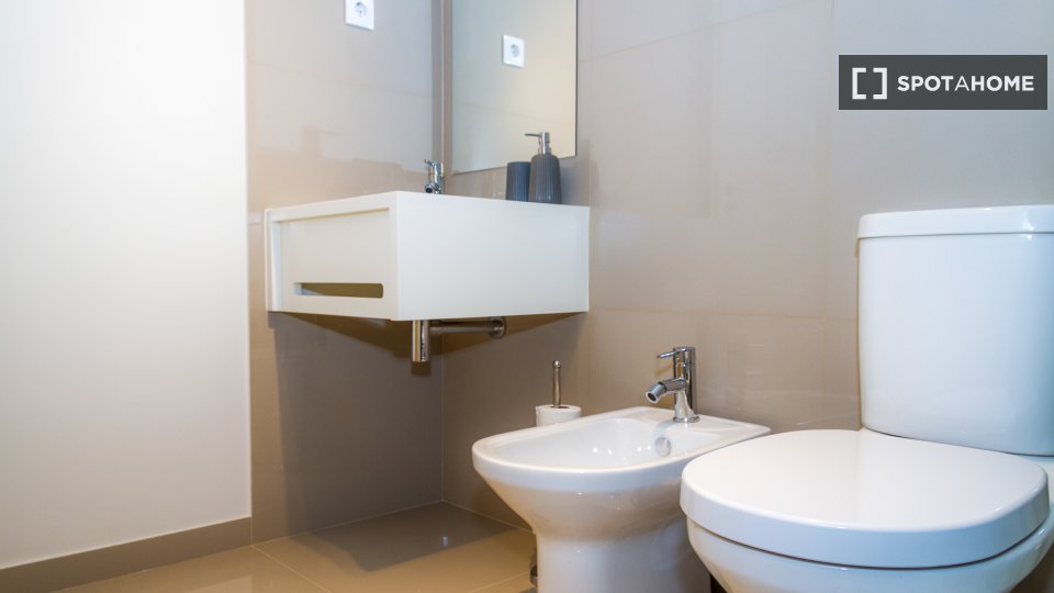 Apartment Porto, 2 beds, 105m² — photo 18