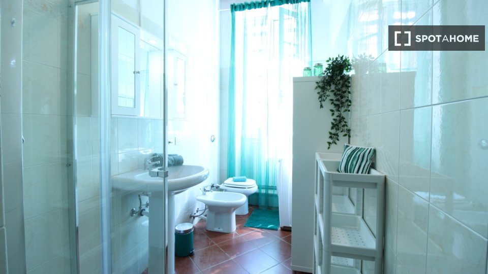 Double room Brescia, 5 beds — photo 18