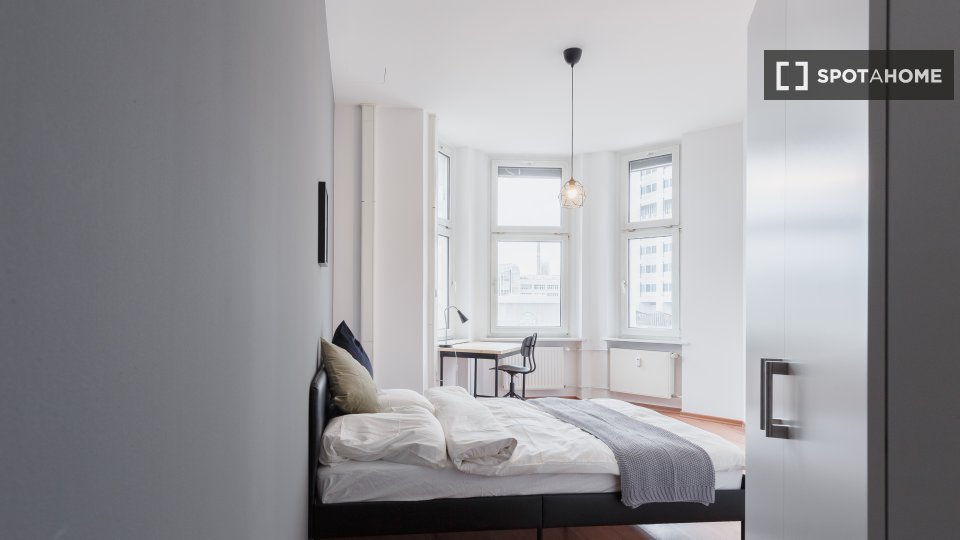 Double room Berlin, 8 beds, 237m² — photo 1