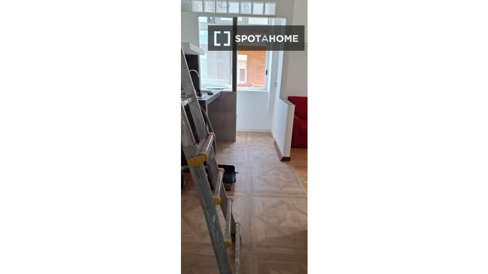 Apartment Rome, 1 bed — photo 11