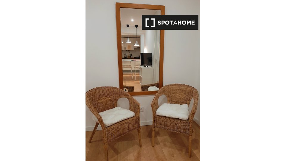 Double room Lisbon, 4 beds, 100m² — photo 24