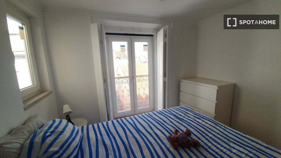 Apartment Lisbon, 2 beds — photo 20