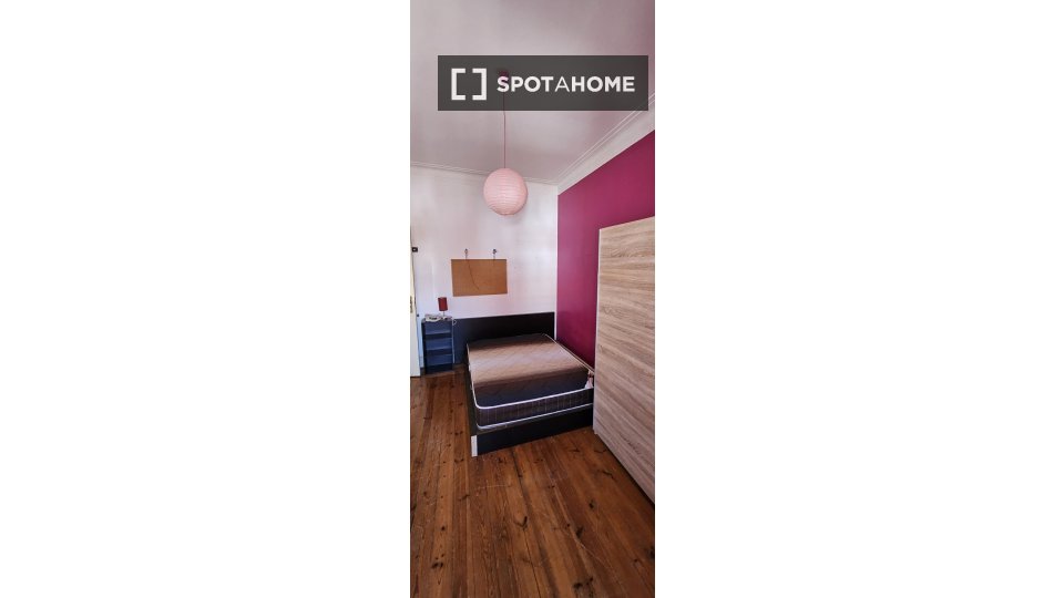 Double room Coimbra, 4 beds — photo 24