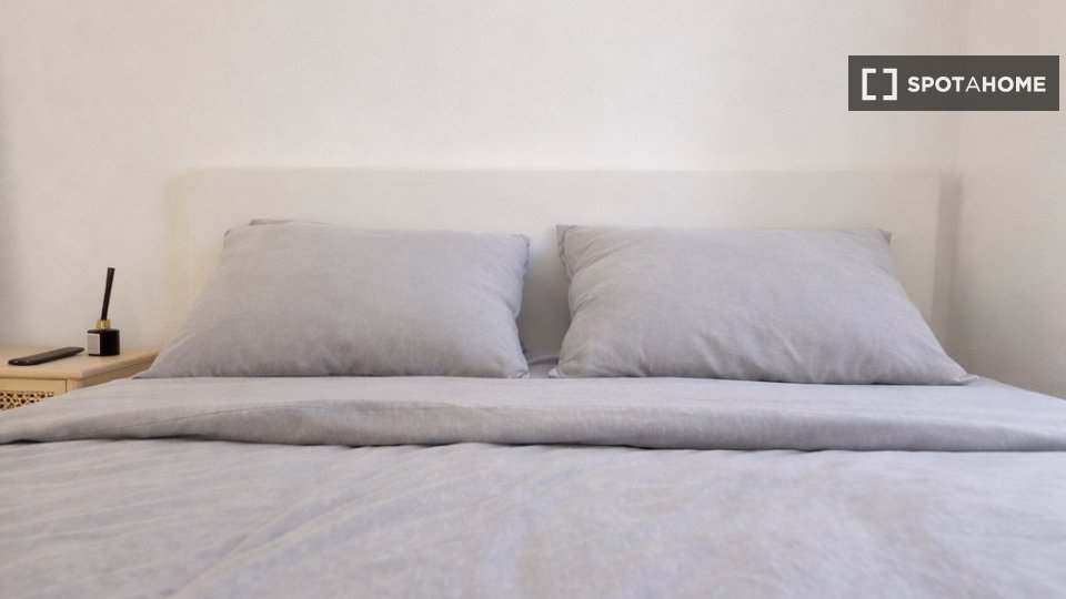 Double room Lisbon, 6 beds, 140m² — photo 33