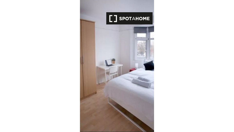 Double room London, 4 beds — photo 4