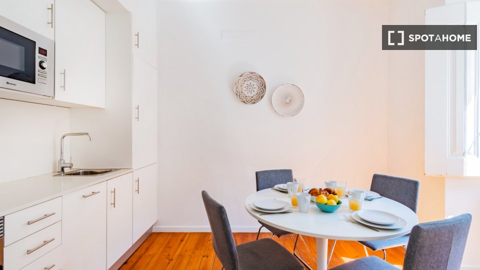 Apartment Lisbon, 2 beds — photo 1
